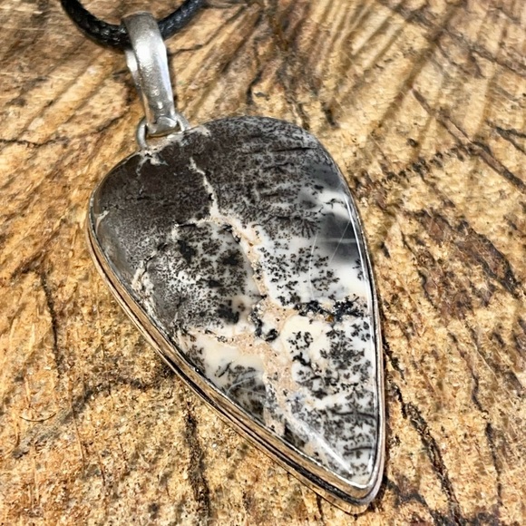 Dendritic Agate Pendant 2 1/4” - Picture 9 of 11